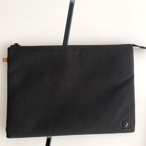 Native Union 13” Laptop Sleeve Black Padded